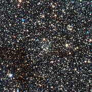 Imagen de VISTA del recién descubierto cúmulo globular VVV CL002 cerca del centro de la Vía Láctea