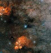 De hemel rond de ster Gliese 667C