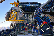 Lo strumento MUSE durante l'installazione all'Osservatorio del Paranal dell'ESO