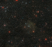 Weitwinkelaufnahme der Himmelsregion um den hellen Sternhaufen NGC 2367