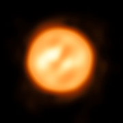 Vista della superficie di Antares ricostruita dal VLTI
