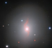 Imagem VLT/MUSE da galáxia NGC 4993 e da sua quilonova associada