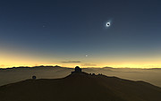 Vizualizace úplného zatmění Slunce v roce 2019 nad observatoří La Silla