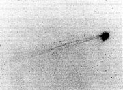 Comet Austin develops an ion tail