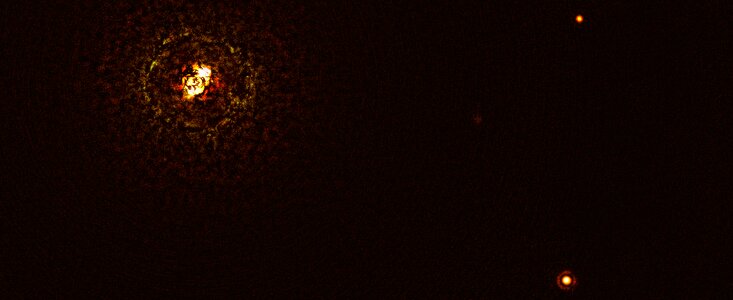 Billede af det tungeste stjernepar med exoplanet som nogensinde er observeret