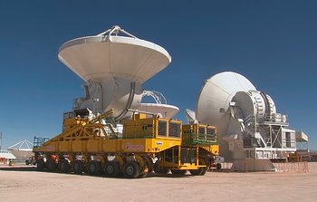 Divulgada nova compilação vídeo: Reposicionamento de uma antena ALMA