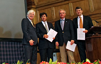 SAURON recibe el 'Group Achievement Award 2013' de la Real Sociedad de Astronomía