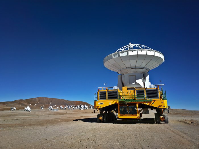 ALMA transporter with antenna
