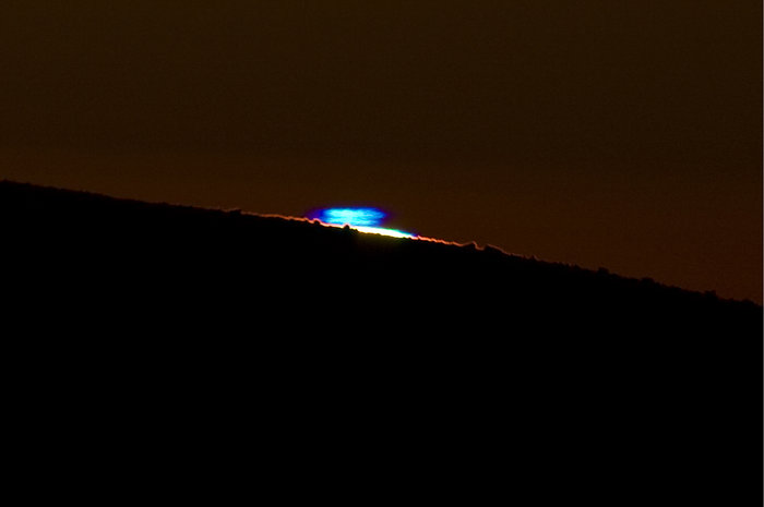 Blue flash at Paranal