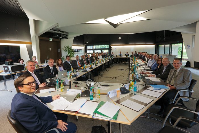 Der ESO-Council während seiner Sitzung vom 11. und 12. Juni in Garching