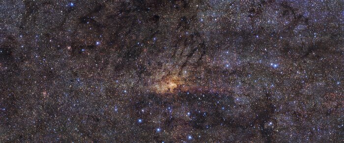 HAWK-I view of the Milky Way’s central region