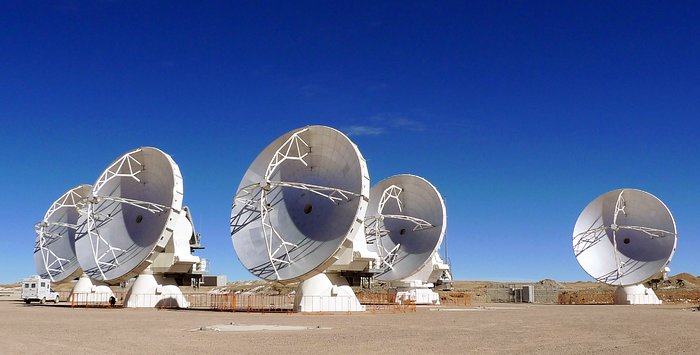 Un quinteto de antenas de ALMA: ¡Ya son 5!