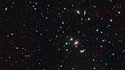 Visão panorâmica do enxame de galáxias de Hércules