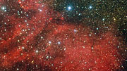 Panorâmica ao longo da região do enxame estelar NGC 6604