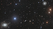 Schwenk über NGC 5018 und Umgebung