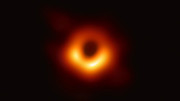 ESOcast 199 Light: Astronomové pořídili první snímek černé díry