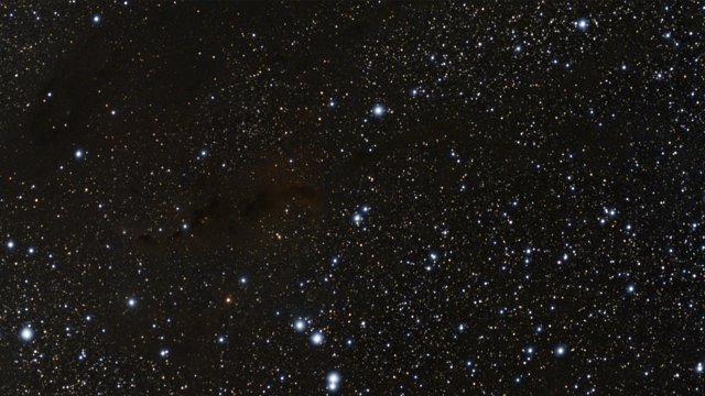 Zoom auf den jungen Doppelstern HK Tauri