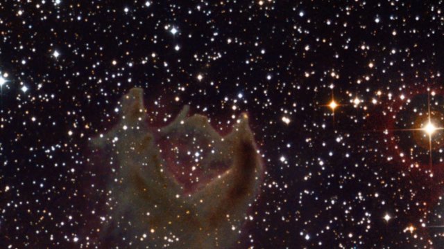 Zooming in on the cometary globule CG4