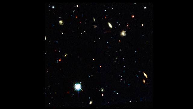 Vídeo de los datos de MUSE del Campo profundo Sur del Hubble 