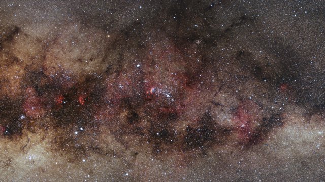 Acercándonos a la Nebulosa del Camarón