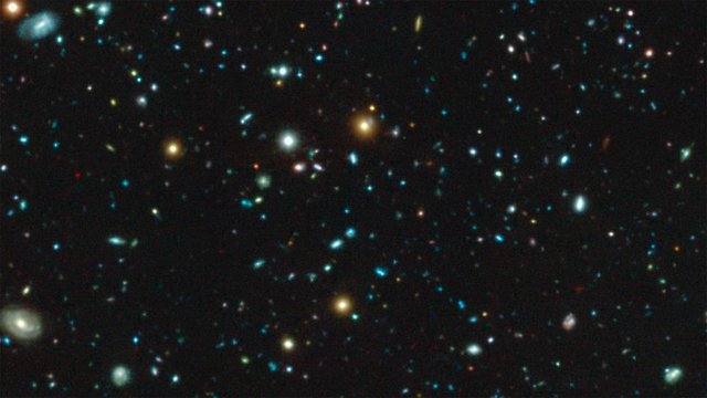 Panoramica del Campo Ultra-profondo di Hubble osservato da MUSE