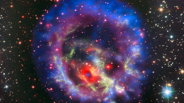 Zoom sur une étoile à neutrons dans le Petit Nuage de Magellan