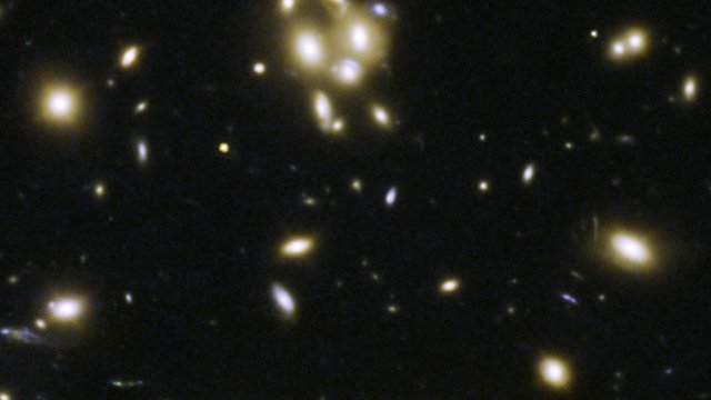 Zoom auf die entfernte Galaxie MACS 1149-JD1
