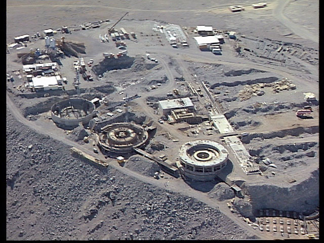 Paranal aerial view1995c